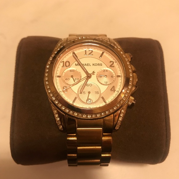 Michael Kors Blair Chronograph Watch - Picture 4 of 5